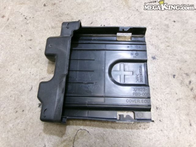【中古】GE6 フィット 純正 ノーマル コンピューターカバー 37823-RB0-000 / 2S9-947