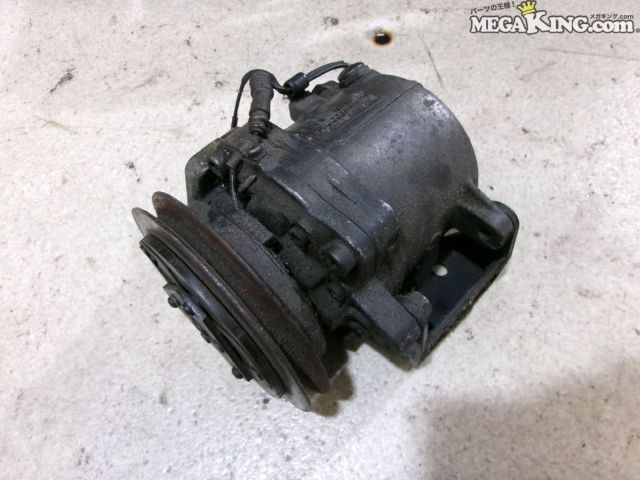 【中古】JA22W ジムニー 純正 ノーマル エアコンコンプレッサー A/Cコンプレッサー 95201-72B23 / 2S8-1189