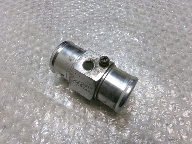 【中古】★激安!★AC 水温センサーアタッチメント 全長約75mm パイプ取付径約33mm / R2-795