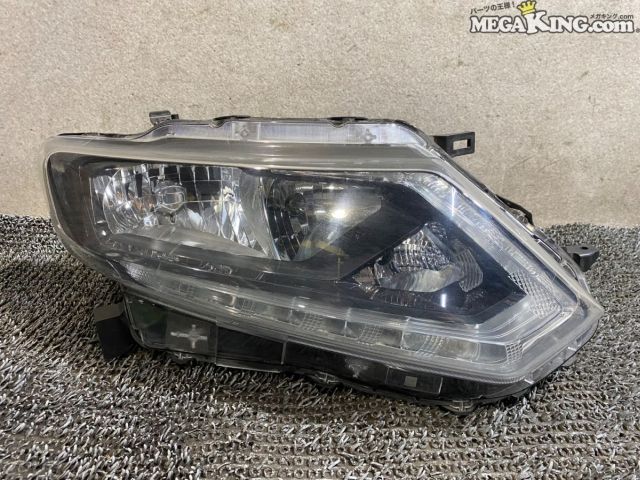楽天市場】t32エクストレイル ヘッドライトの通販