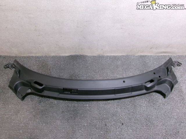 【中古】Lamborghini ランボルギーニ 型式不明 ガヤルド 純正 ノーマル ワイパーカウル カウルトップ カバー 401819413 分かる方 / 2S11-283