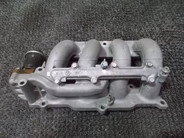 【中古】★激安!★車種・メーカー不明 純正 ノーマル インテークマニホールド インマニ 分かる方 / Q6-1875