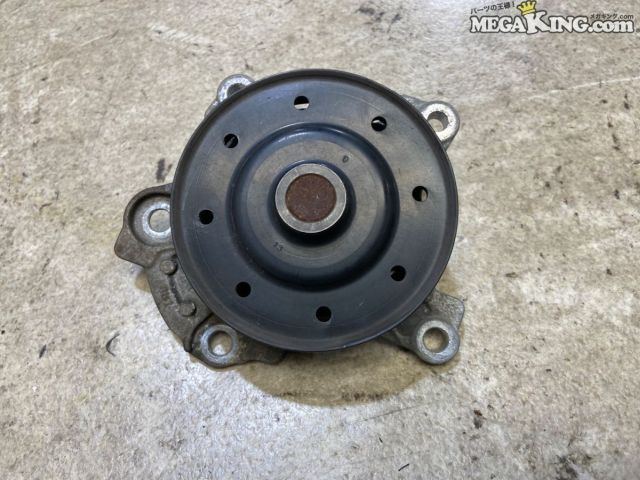 【中古】ZRR70W ヴォクシー 純正 ノーマル ウォーターポンプ / 5T5-1503
