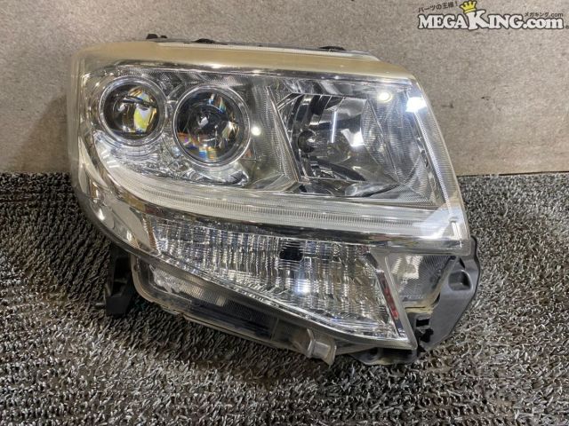 極上美品‼️ ダイハツ タントカスタム LA600 助手席側のみ ヘッド