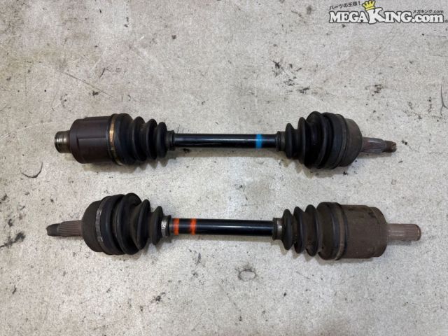 【中古】DC2 インテグラ タイプR 96スペック 純正 ノーマル フロント ドライブシャフト 左右セット / T5-648