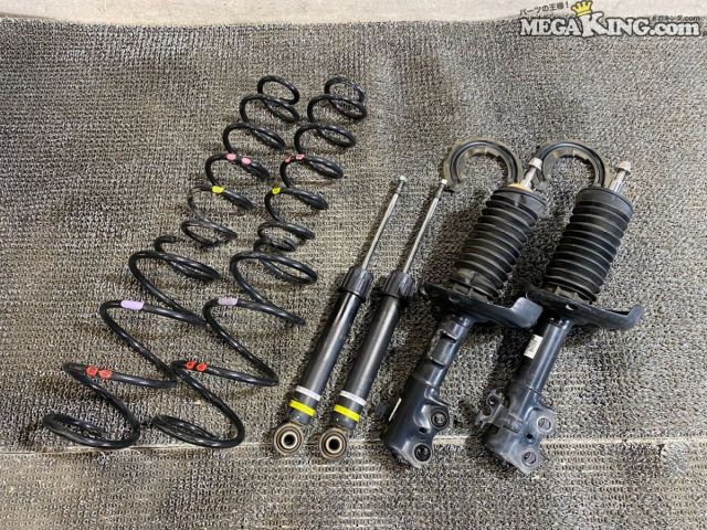 【中古】令和1年7月 ZVW51 プリウス S 後期 純正 ショック&サスペンション 走行約8.5万 1台分 48510-47430 48520-47430 48530-47420 / 4T6-087