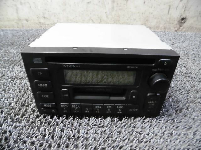 【中古】 TOYOTA トヨタ 純正 CQ-JS2650A 86120-2A310 CD オーディオ デッキ プレーヤー 本体のみ / ZG10-1325