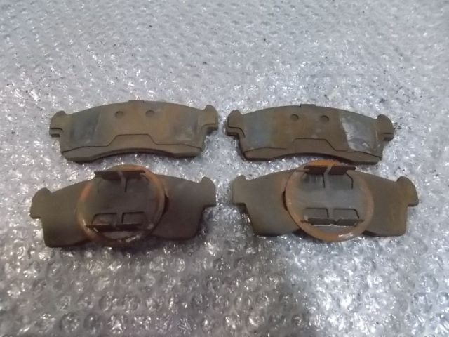 【中古】★激安!★HA24S アルト 純正 ノーマル フロント ブレーキパッド 左右 / Q10-1936