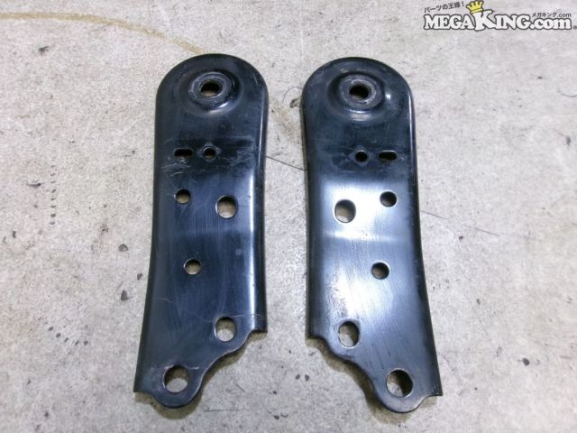 【中古】ZN6 86 ハチロク 後期 純正 ノーマル リア リヤ メンバーステー ブラケット 左右 / S8-263