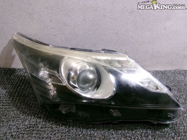 Rakuten - 【中古】ZRT272W アベンシス 中期 純正 ノーマル HID キセノン ヘッドライト ヘッドランプ 右 運転席側 KOITO 05-27 / 4S3-1155
