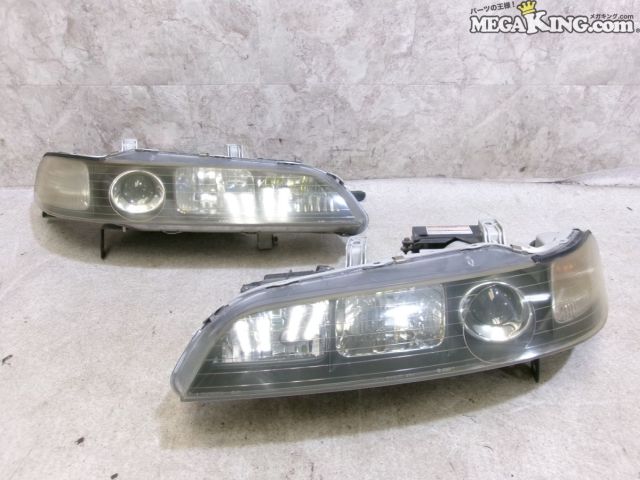 【中古】DC2 インテグラ タイプR 98スペック 後期 純正 HID キセノン ヘッドライト ヘッドランプ 左右セット KOITO 100-22285 点灯OK / T4-985