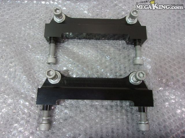 【中古】★未使用★ZRR80 ヴォクシー Project μ プロジェクトミュー フロント キャリパー ブラケット 4POT用 左右 ノア 等 / 4KT2-2092