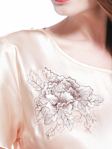 【ピンクM】シルク ネグリジェ 19匁シルク100％ ( ベージュ ) 無地 ＆ 花 刺繍 【 送料無料 】 母の日 敬老の日 プレゼント ギフト 【 smtb-KD 】 【 楽ギフ_包装選択 】 あす楽対応 【 RCP 】
