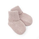 ブランド：　Babyshower　ベビーシャワー　 商品名：　TRICOT BABY SOCKS　ベビーニット靴下 カラー：　ピンク　 素材：　100％oeko-texコットン サイズ： 　 ※平置き採寸(cm) ※洗濯について※ 30℃の洗濯機で洗ってください。 タンブラー乾燥はしないでください アイロンのご使用は低温でかけてください お洗濯の際はネットをご使用下さい。 お洗濯の後は必ず、すぐに干して下さい。 陰干しをお勧めします。 長くお気に入りとしてご使用頂くためにも 参考にして頂けたらと思います。 赤ちゃんの足元を心地良く包み込んでくれるベビーソックス コットン100%の生地で赤ちゃんのお肌にも優しい。 柔らかくて伸縮性のある素材が、赤ちゃんの足に優しくフィットし、快適な履き心地 お祝いやプレゼントにもぜひ★ ●プレゼントラッピングお受けします。 ●●●Babyshowerとはどんなブランド？●●● バルセロナ在住のママ、Marta と Nuriaによるハイエンドなライフスタイルブランド。 ベビーのいるファミリーにぴったりなオーガニックコットンなど上質な素材を使い、 環境保護を考え、農薬や有害な薬品不使用なプロダクションをしており、 サステイナブルなブランドとして活動しています。 製品の多くはバルセロナ内で、少数はヨーロッパ圏内にてつくられています。