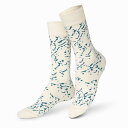 ブランド：　eatmysocks　イートマイソックス　 商品名：　Blue Cheese　靴下　 カラー：　ホワイト 素材：　54,9% cotton, 28,4% polyester, 14,1% polyamide, 2,6% elastane サイズ： 　ユニセックス　ワンサイズ(23-28cm) ※靴下の洗濯について※ 初回は単独でお洗濯してください。 お洗濯の後は必ず、すぐに干して下さい。 陰干しをお勧めします。 長くお気に入りとしてご使用頂くためにも 参考にして頂けたらと思います。 ○ このソックス生地について ○ 生地 シーズン 伸縮性 サイズ感 厚手 &nbsp; 春 ● ある ● ゆったり &nbsp; ちょっと厚め &nbsp; 夏 ● なし ちょっとゆったり ふつう ● 秋 ● &nbsp; &nbsp; ジャスト ● ちょっと薄め &nbsp; 冬 ● &nbsp; &nbsp; ちょっとタイト &nbsp; 薄手 &nbsp; &nbsp; &nbsp; &nbsp; &nbsp; タイト &nbsp; ●サイズ感 ： アイテムによって違いますのでブランドのスタイル目安として参考にして下さい。 ○生地 ：ソックス生地としての厚みです。 ●シーズン ： このアイテム生地での着用出来る季節の目安です。 一見ソックスに見えないユニークなデザインが魅力的！ 男女兼用としてもお楽しみいただける、ユニセックスなソックスです。 足元にさりげなく取り入れることで、毎日がもっと楽しくなりそうですね♪ プレゼントにもおすすめです★ ●プレゼントラッピングお受けします。 ●●●eatmysocksとaはどんなブランド？●●● eatmysocksは、スペイン発の靴下ブランド 思いがけないものをかたどったユニークなソックスをデザインしています。 チーズバーガー、寿司、パンケーキなどのフードコレクションから、 動物や花などのトレンドアイコンまで、 クリエイティブでエッジの効いた遊び心のあるソックスコレクションを多数取り揃えており、 そのどれもが100％の驚きを保証する、ギフトに最適なアイテムです！