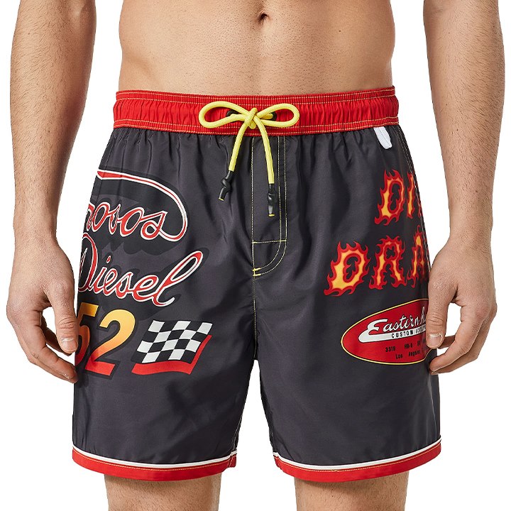 ■DIESEL ディーゼル メンズ■デジタルプリント メンズ水着 男性水着 ショートトランクス サーフパンツ 海パン ビーチウェア スイムウェア【BMBX-WAVE-B】【サイズL】【ブラック×レッド】die-m-c-f4-c2r 《_メーカー希望小売価格17,380円》