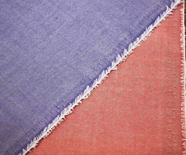 tc 交織ダンガリー 青&赤 無地 ハリのあるしっかりしたコットン ポリエステル 平織り生地 日本製 幅112cm 布 布地 服地 コットン生地 綿 通販 50...