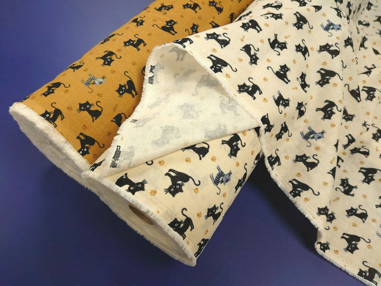 ダブルガーゼ コットン くろねこさんぽ アニマル柄 メーター売り