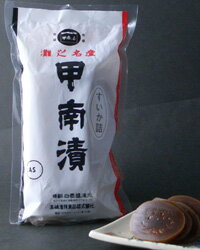 甲南漬は酒処・灘の特産品として百年の伝統を誇り全国の皆様に愛され親しまれている高級奈良漬です。 人口甘味を一切加えず、伝統の技術で長い歳月ゆっくり漬け上げた自然そのままの風味は、お子様からお年寄りまで皆様に喜ばれております。 スタッフからのオススメコメント 人口甘味料を使っていないので嫌な後口などがありません。 味がしっかりついていますので、小さめのさいの目切りにしてお茶漬けにするのもオススメです。 辛口がお好きな方はそのままお召し上がりいただき、甘口がお好きな方は酒粕を取って半日くらい出し置きしてお召し上がりください。 【商品詳細】 原材料 西瓜、酒粕、みりん粕、砂糖、みりん、糖蜜、食塩（以上国産） 内容量 160g