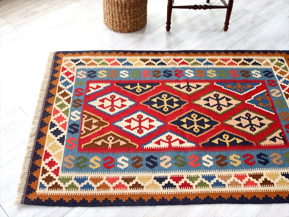 キリム・カシュカイ族の手織りキリム150×106cmレッド 連なるモチーフ [2]