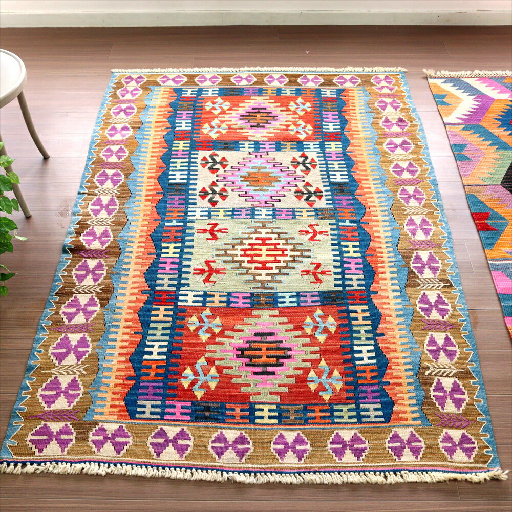 Rakuten - 【15%OFFクーポン対象】ワンランク上のカイセリキリム190×138cm4つのメダリオン