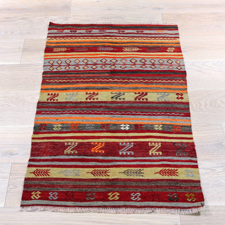 Rakuten - 【15%OFFクーポン対象】オールドキリム シワス 101×60cm 暖色系ボーダー