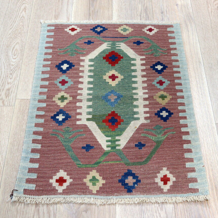 Rakuten - 【15%OFFクーポン対象】ウシャク 手織りキリム　 86×60cm パステルカラー
