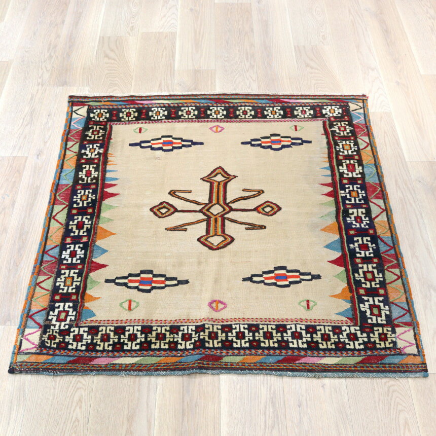 楽天市場】グチャンキリムの通販