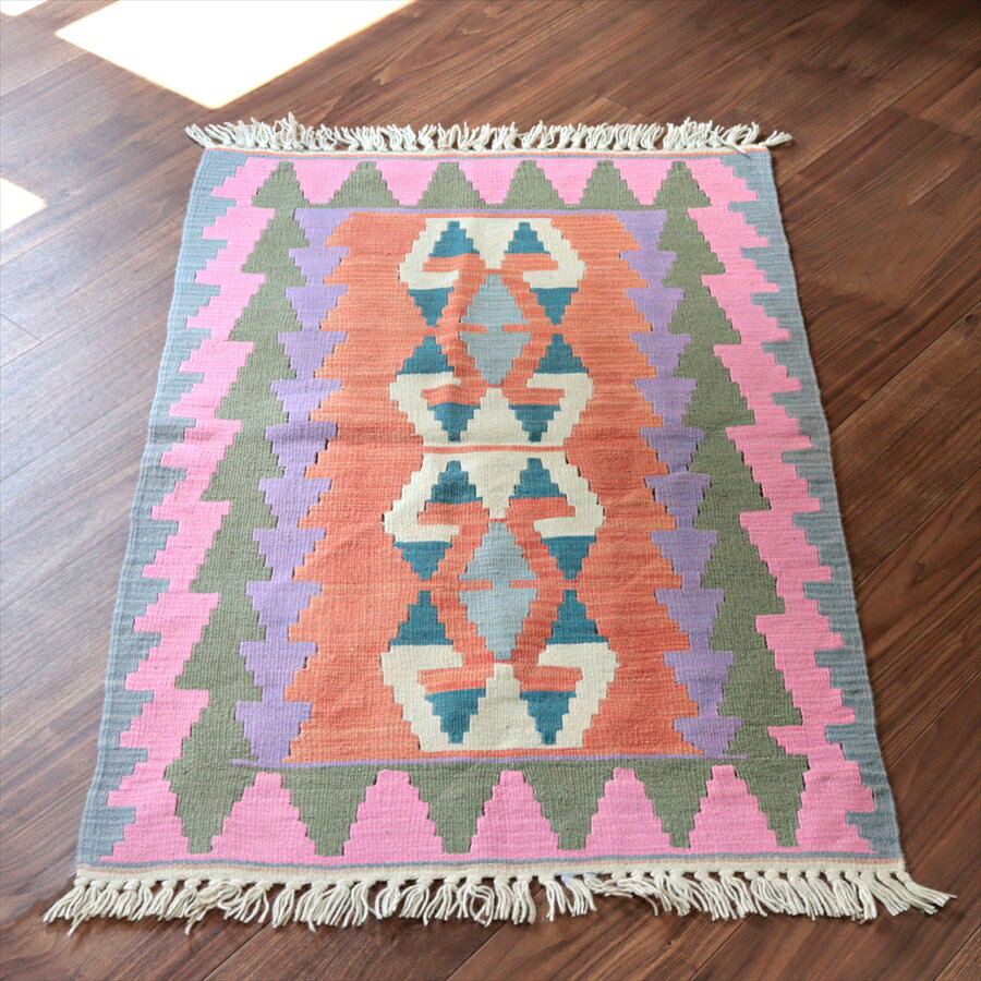 Rakuten - カイセリ産手織りキリム 雄羊の角 116×74cm パステルカラー トルコの手織りラグ