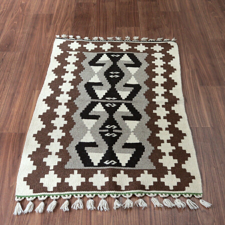 Rakuten - カイセリ産手織りキリム 雄羊の角 125×78cm ナチュラルモノトーン トルコの手織りラグ