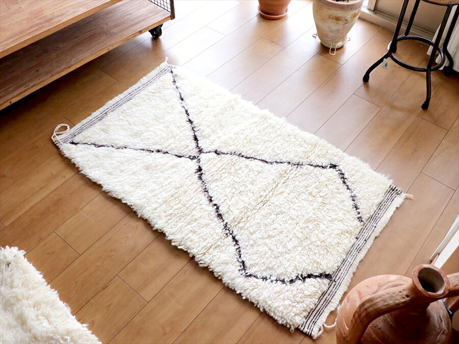モロッコ エリアラグ ベニワレン 120×70cm ナチュラルアイボリー/ロングパイル Beni Ouaren Morocc [2]