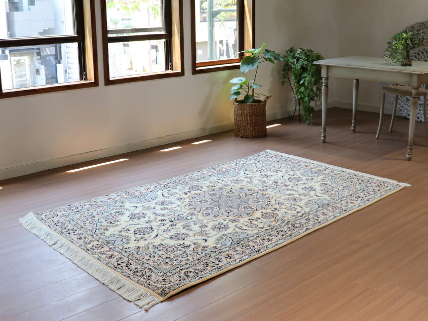 【15%OFFクーポン対象】ペルシャ絨毯　ナイン産 9L 213×126cm アイボリー 　花のアラベスク kilims-10212458 ガラタバザール(キリム&ラグ) サンプル画像2