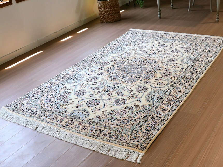 【15%OFFクーポン対象】ペルシャ絨毯　ナイン産 9L 213×126cm アイボリー 　花のアラベスク kilims-10212458 ガラタバザール(キリム&ラグ) サンプル画像3