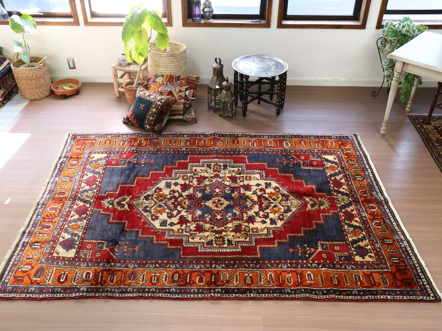 トルコ絨毯 リビングサイズ コンヤ タシュプナル 245×170cm 赤 紺 花のメダリオン kilims-10213918 ガラタバザール(キリム&ラグ) サンプル画像2