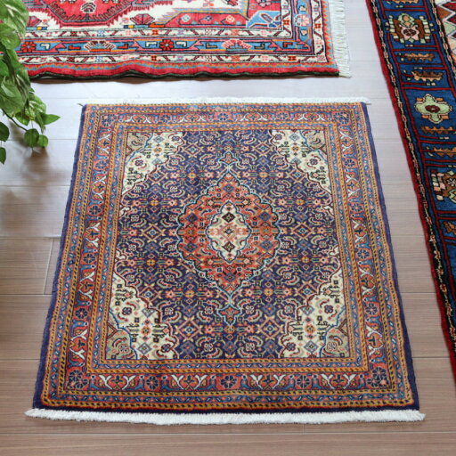 サルーク 手織り絨毯 85×70cm 幾何学モチーフ サルーク 手織り絨毯 85×70cm 幾何学モチーフ