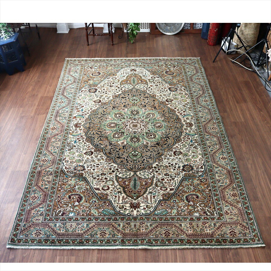 楽天市場】トルコ カイセリ 絨毯の通販