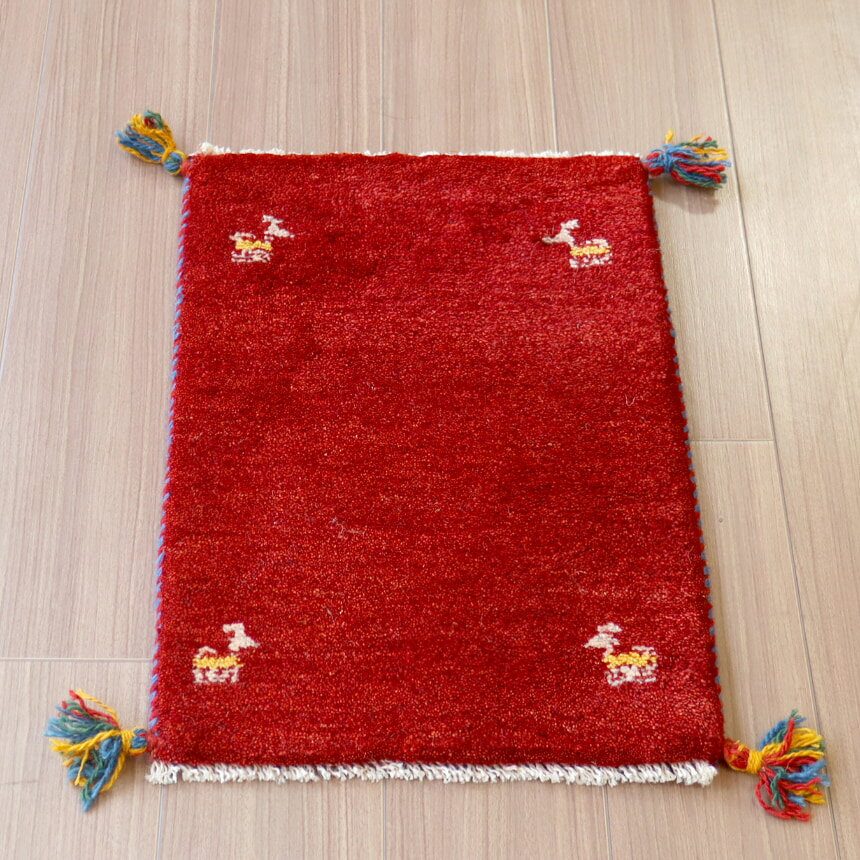 Rakuten - 【15%OFFクーポン対象】ギャッベ ミニギャベ イラン　 58×41cm レッド　シンプル　無地
