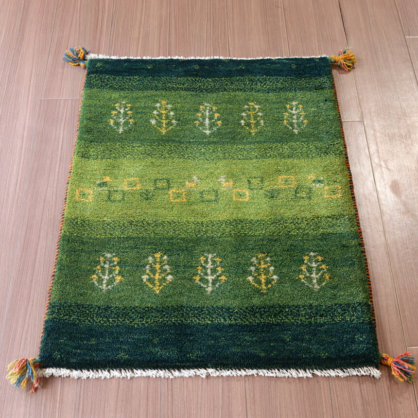 【15%OFFクーポン対象】ギャッベ 手織り イラン産 88×62cm グリーン 植物と羊