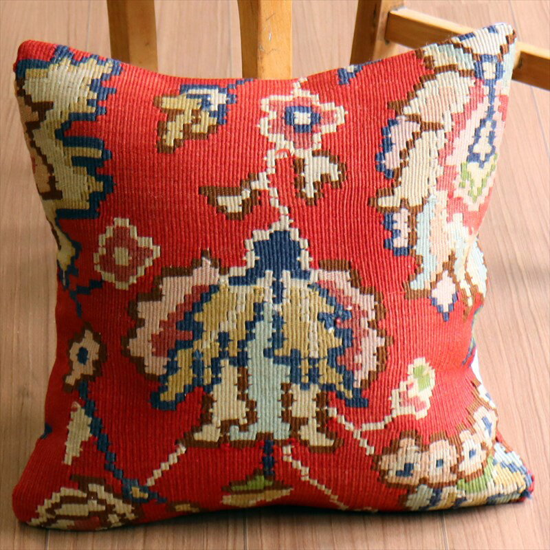 【15%OFFクーポン対象品】オールドキリム クッションカバー 40×40cm ブルガリア・花とつる草 Old Kilim Cushion
