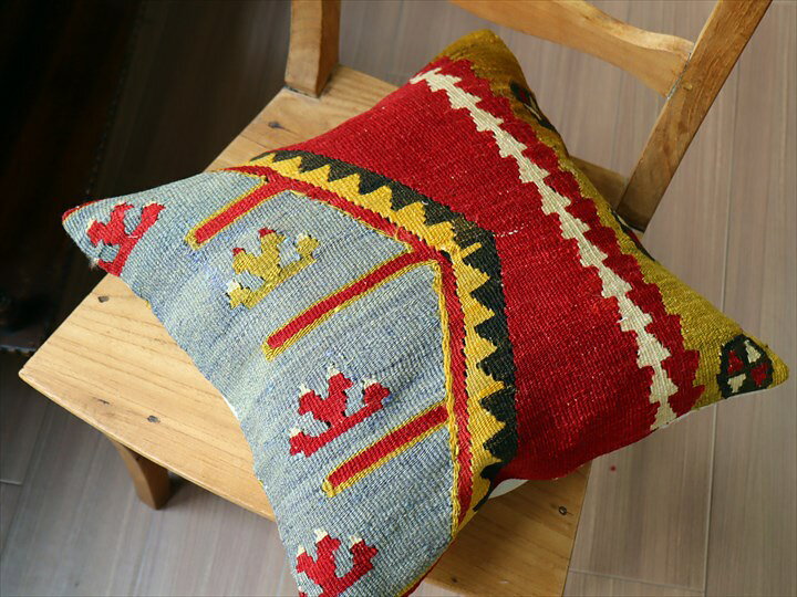 【15%OFFクーポン対象】オールドキリム クッションカバー 40×39cm シワス・シャルキュスラ Old Kilim Cushion [3]