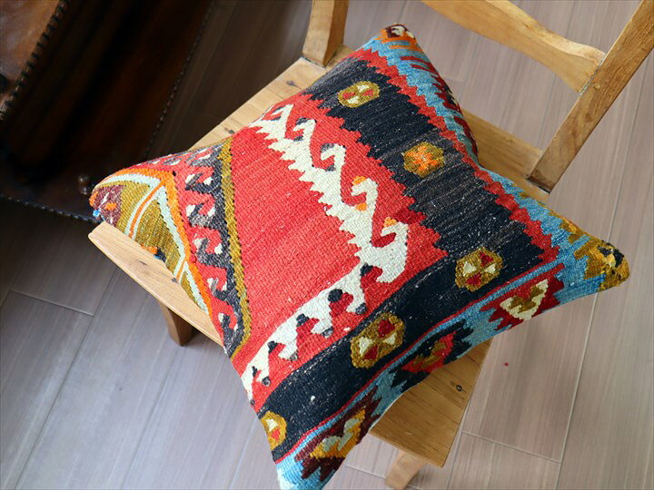 【15%OFFクーポン対象】オールドキリム クッションカバー 41×40cm シワス・シャルキュスラ Old Kilim Cushion [3]