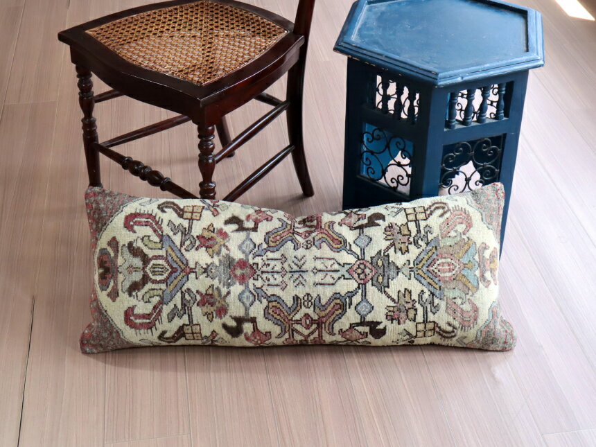 ヴィンテージラグ クッションカバー 34×86cm チューリップのあるブーケ [3]