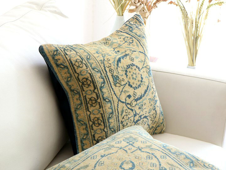 ヴィンテージ 絨毯クッション 45×43cm ブリーチしたアンティーク加工 Old Carpet Cushion [2]