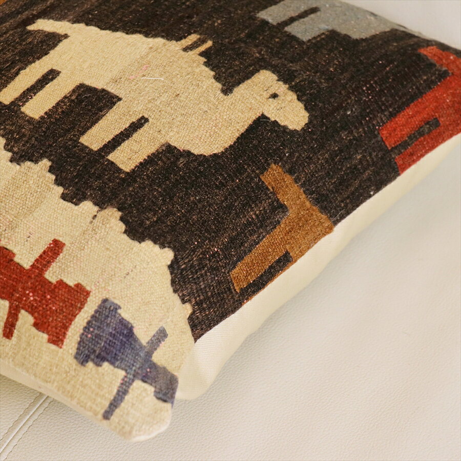【15%OFFクーポン対象】オールドキリムクッションカバー 40cm角サイズ40×39cmシワス ラクダ [3]