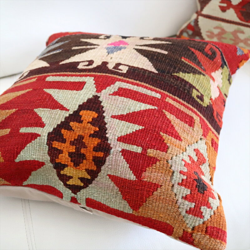 【15%OFFクーポン対象品】キリム kilim クッションカバー 40×40cm カイセリ 星のモチーフ