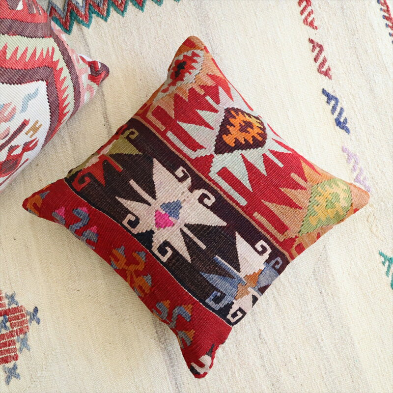 【15%OFFクーポン対象品】キリム kilim クッションカバー 40×40cm カイセリ 星のモチーフ [2]