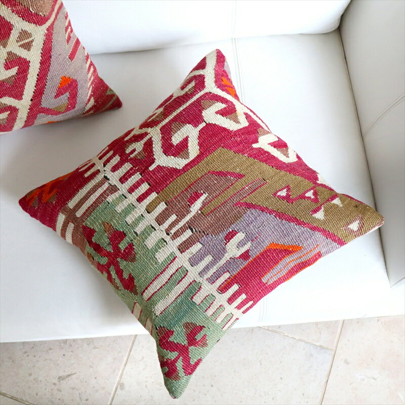 【15%OFFクーポン対象品】クッションカバー 40cmサイズ オールドキリム　Old Kilim Cushion カイセリ　ドラゴンの白い爪 3