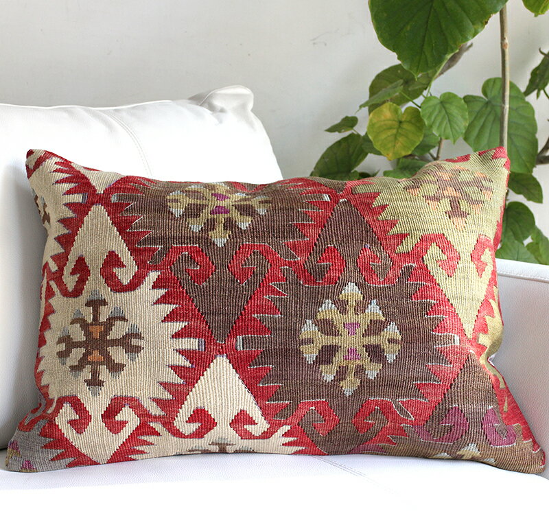 オールドキリムクッション・長方形ビッグピロー Turkish Old Kilim Cushion 60x39cm 赤のエリベリンデ