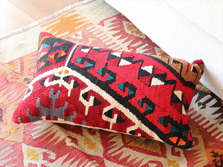 オールドキリムクッション・長方形 Turkish Old Kilim Cushion 50×30cm　カイセリ kilims-10195941 ガラタバザール(キリム&ラグ) サンプル画像2