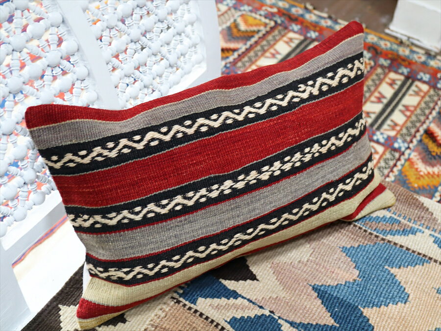 【15%OFFクーポン対象品】オールドキリムクッションカバー・長方形 50×30cmサイズ　中綿別売り Turkish Old Kilim Cushion/フェティエ(Fethiye) 2